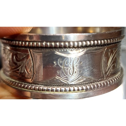 80 - A selection of silver and silver plated items including napkin rings, card case, etc. Gross weight o... 