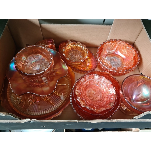 649 - 14 pieces of carnival glass