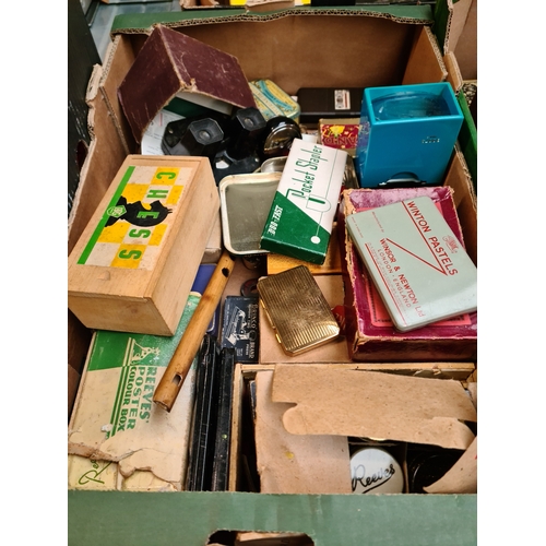 172 - A box of misc including vintage hair clippers, view master, novelty lighter, chess pieces, various t... 