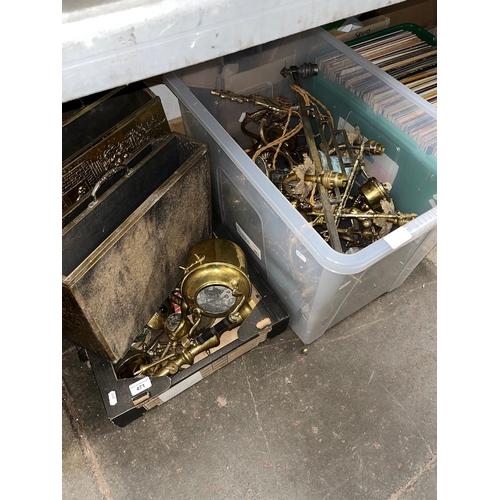 471 - 2 boxes of metalware, mainly brassware, including magazine racke, light fittings, trench art etc