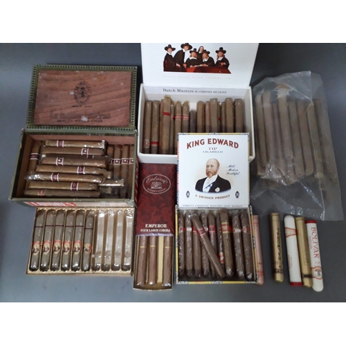 167 - A box of assorted cigars.