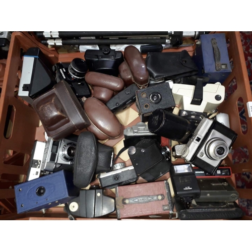 236 - A crate of assorted vintage cameras including a Miranda EE-2 etc.