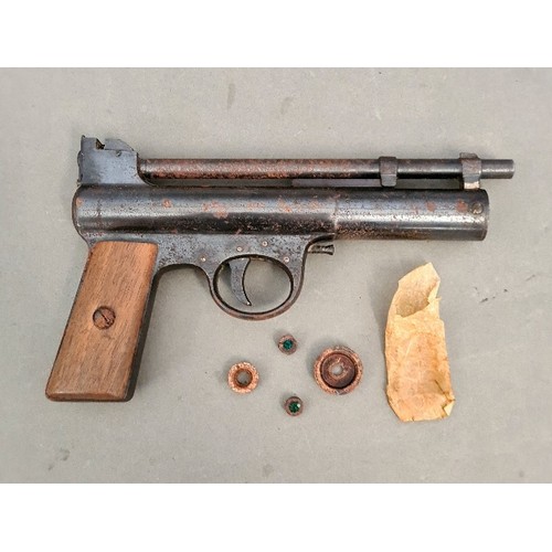 18 - A Webley & Scott mark 1 .177 air pistol, serial no.48457, 21cm long, with original box (BUYER MUST B... 