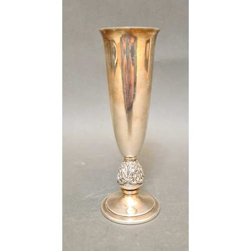 20 - A hallmarked silver vase, J B Chatterley & Sons Ltd, Birmingham 1970, height 18cm, wt. 4.5 ozt.