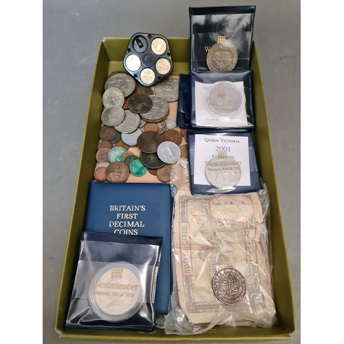 5 - A mixed lot of coins including 1817 half-crown, various commemorative crowns & coin sets etc..