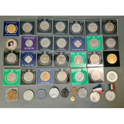 6 - A box of assorted coins, mainly commemorative crowns in cases.