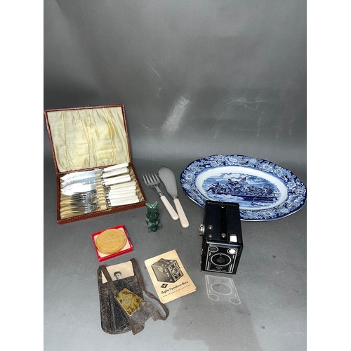 201 - A mixed lot comprising an Agfa Synchro box camera, a Festival of Britain soap, a blue and white plat... 