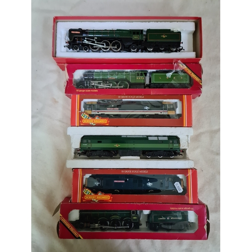 346 - A collection of Hornby locos to include 