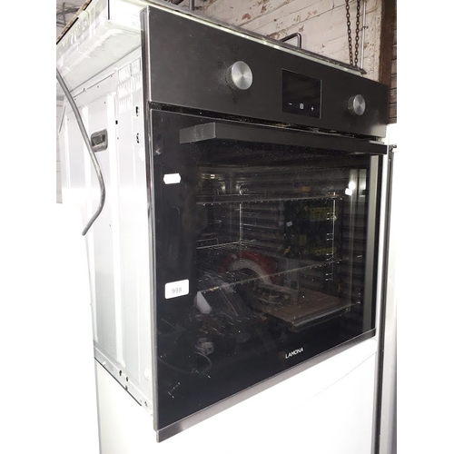 998 - A Lamona electric oven and gas hob