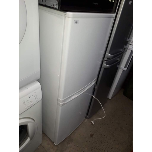 999 - A Currys Essentials fridge freezer