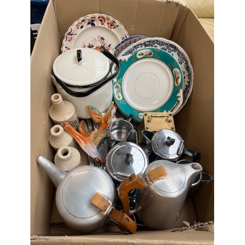 484 - A mixed box to include Picot ware, 19th century plates and stainless steel tea set