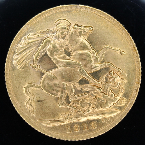 108 - George V 1913 gold sovereign.