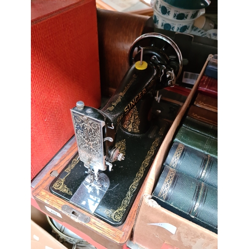 A Hand Cranked Cased Singer Sewing Machine No Key To The Case 8909