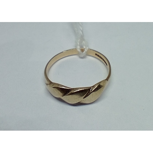 19 - A 9ct gold ring, size M/N, weight 1.55 grams.