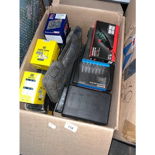 118 - A box of various small tools to include engraving tool, bricklayers kit, drill bit sets, cable clips... 