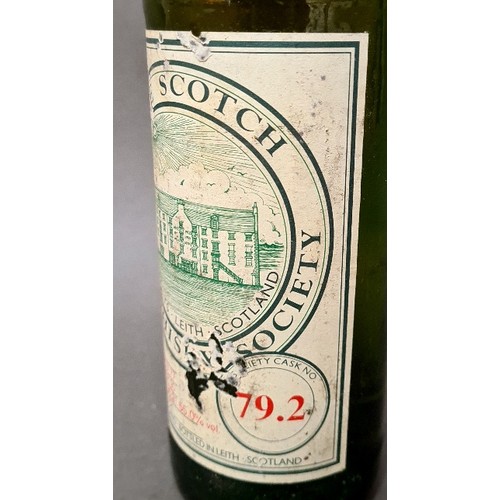 235 - Collection of vintage alcoholic beverages - 22 bottles to include vintage wine, Dow's 1964 port bott... 