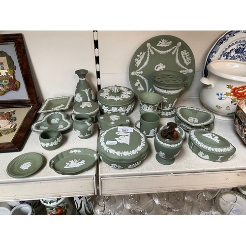 567 - Wedgwood green jasper wares - 22 pieces