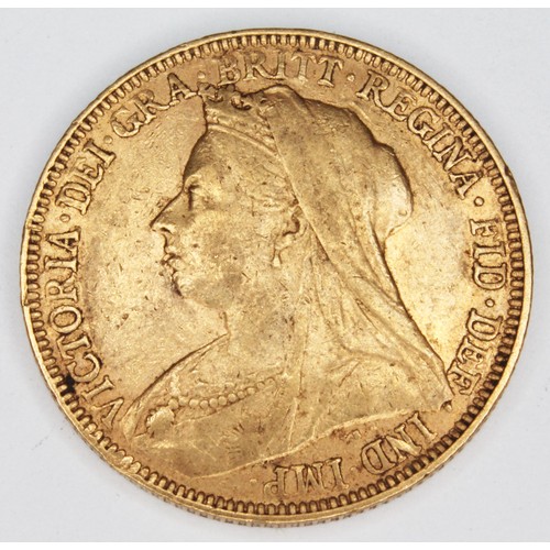 54 - Victoria Old Head sovereign London Mint 1895.