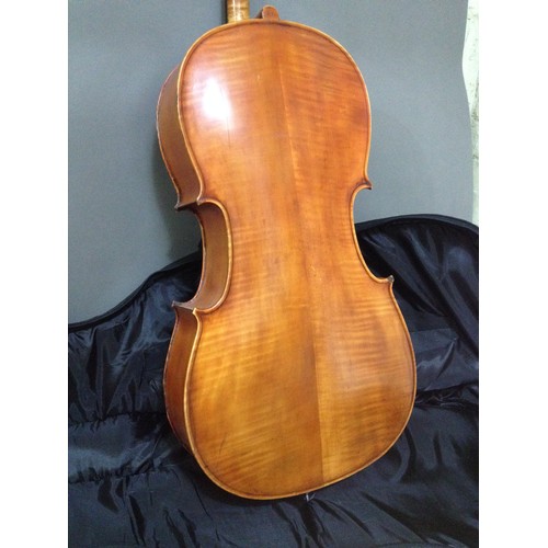 62 - A French cello, labelled 'J.T.L. Geronimo Barnabetti Paris', two piece back, length 749mm, with bow ... 