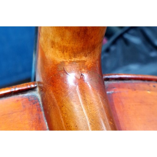 62 - A French cello, labelled 'J.T.L. Geronimo Barnabetti Paris', two piece back, length 749mm, with bow ... 