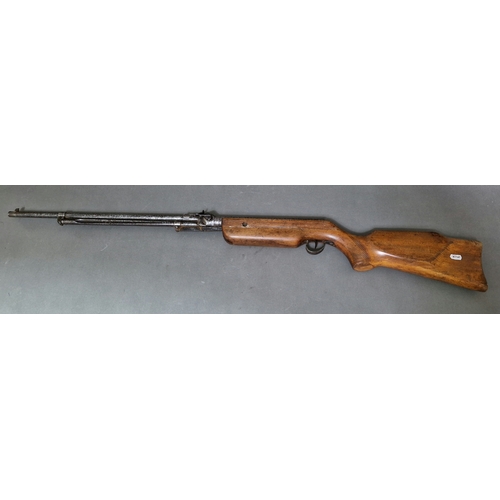 14 - A Foreign model 322 .177 calibre air rifle,serial no.15412, 114cm long. (BUYER MUST BE 18 YEARS OLD ... 