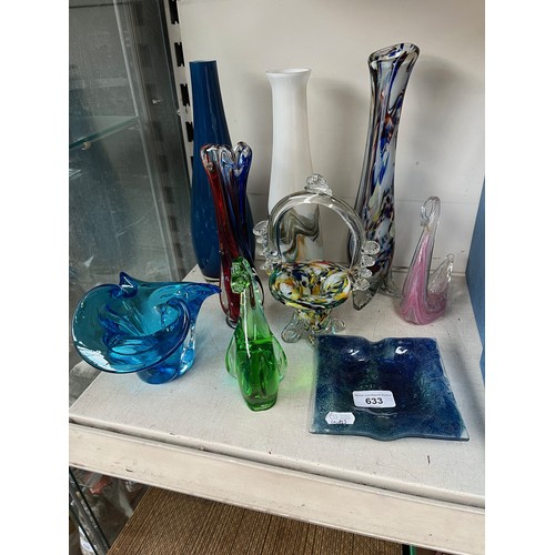 633 - Art glass - 9 items, tallest approx. 30cm