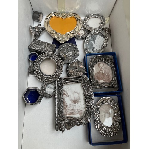 772 - A collection of Silver Scenes photo/picture frames and ornaments, 14 in total.