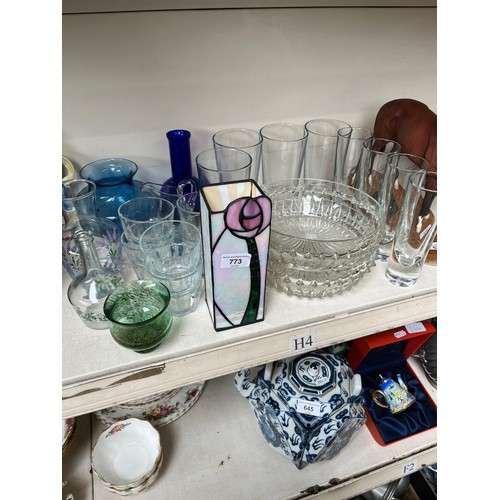 773 - A collection of glassware to include Caithness glass and Italian drinking glasses etc