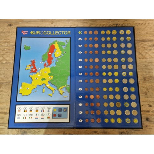 207 - A tub of assorted world coins, banknotes & a Euro collector presentation folder (not complete).