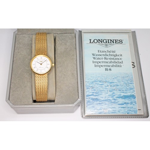 39 - A ladies 9ct gold Longines bracelet watch, case diam. 21mm, length 14cm/15cm, gross wt. 23.1g, with ... 