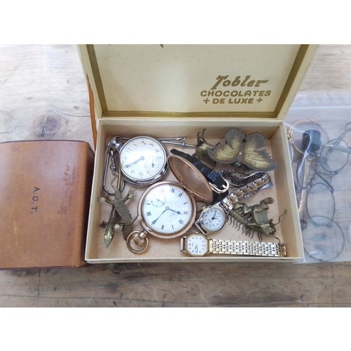 293 - A mixed lot of collectables including pocket watches, wristwatches, glasses etc.