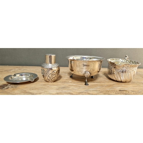 351 - A mixed lot of hallmarked silver items comprising ashtray, cream jug, footed bowl, and vinaigrette, ... 