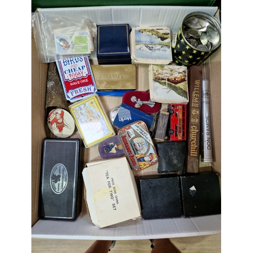 245 - A box of collectables to include a Don Ramos cigar, a Willem II cigar, various football World Cup 19... 