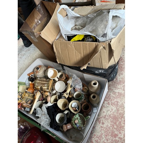 1044 - 3 boxes of mixed ceramics including toby jugs, hunting tea set, collectors plates, lamps, etc.