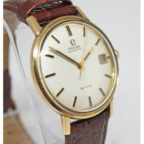 42 - An Omega De Ville 9ct gold automatic wristwatch, case diam. 34mm, signed silvered dial, gold tone ba... 