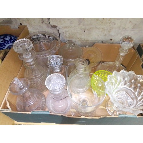 185 - A box of assorted antique glassware.