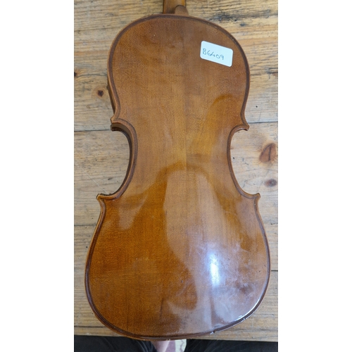 199 - A 20th century Stentor student violin, two piece back, length 340mm, made in The People's Republic o... 