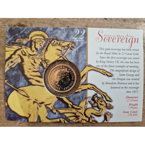 62 - Elizabeth II sovereign, 2000, in Royal Mint presentation card.