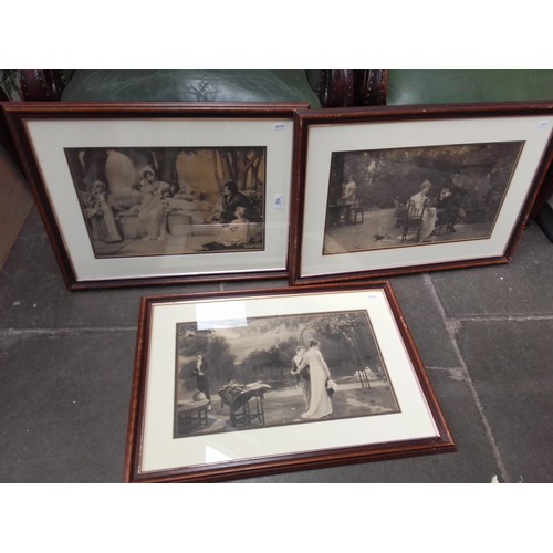 822 - Three Edwardian framed prints.