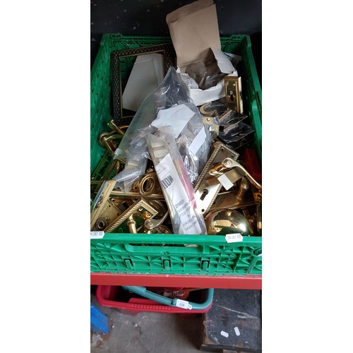 238 - A box of metalware / hardware, mostly brass.