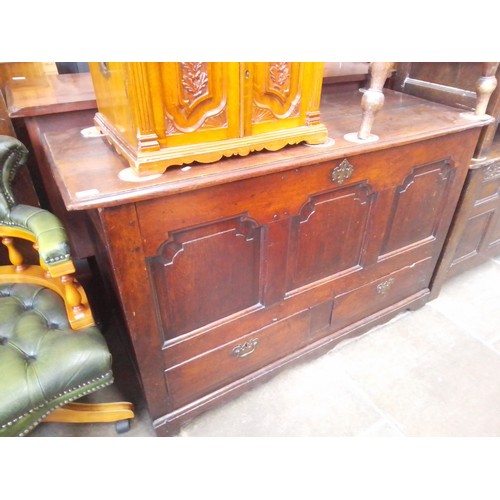 893 - A Georgian oak mule chest, length 137cm.