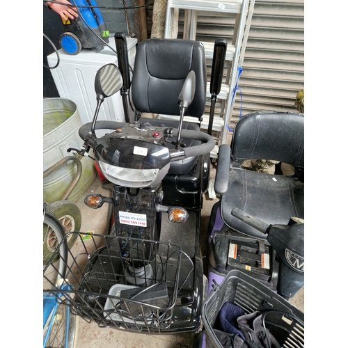 271 - A Frontier mobility scooter with swivel seat, charger and key - in working order.