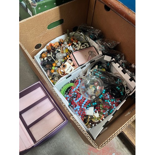 85 - A box of costume jewellery, etc.