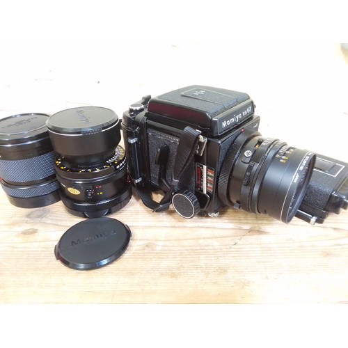 4 - A Mamiya RB67 Profesional S medium format SLR camera, serial no. C553906, with two Mamiya-Sekor C le... 