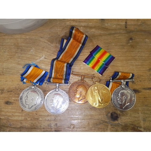 111 - 5 various WW1 medals to include one merchant navy example.