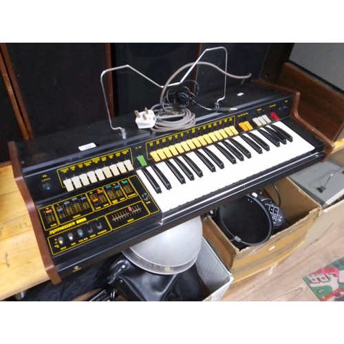 318 - A Korg 900PS synthesizer.