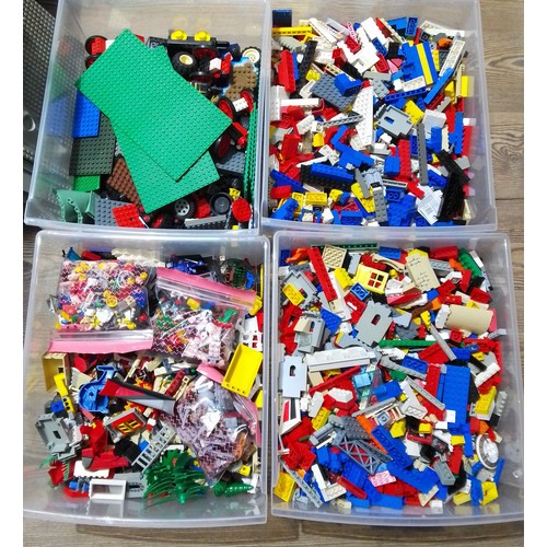 422 - A four drawer plastic cabinet of Lego.