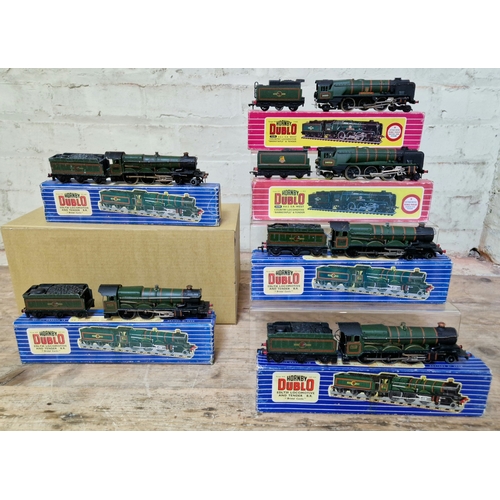 339 - Six Hornby Dublo 00 gauge 2-rail locomotives to include 2 x 2235 4-6-2 (1 x 