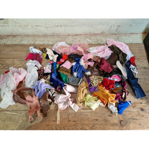 363 - A collection of Barbie & Sindy toys including Barbie dolls, sindy horses & foal with tack, Barbie & ... 