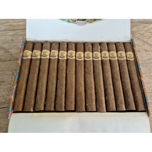 176 - A collection of assorted cigars to include a box of 25 Bolivar Habana (opened), a box of  50 King Ed... 